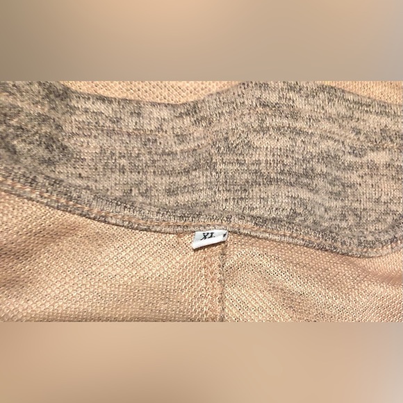 Women’s dusty rose colored sweater dress with accent buttons size extra large - Picture 7 of 8